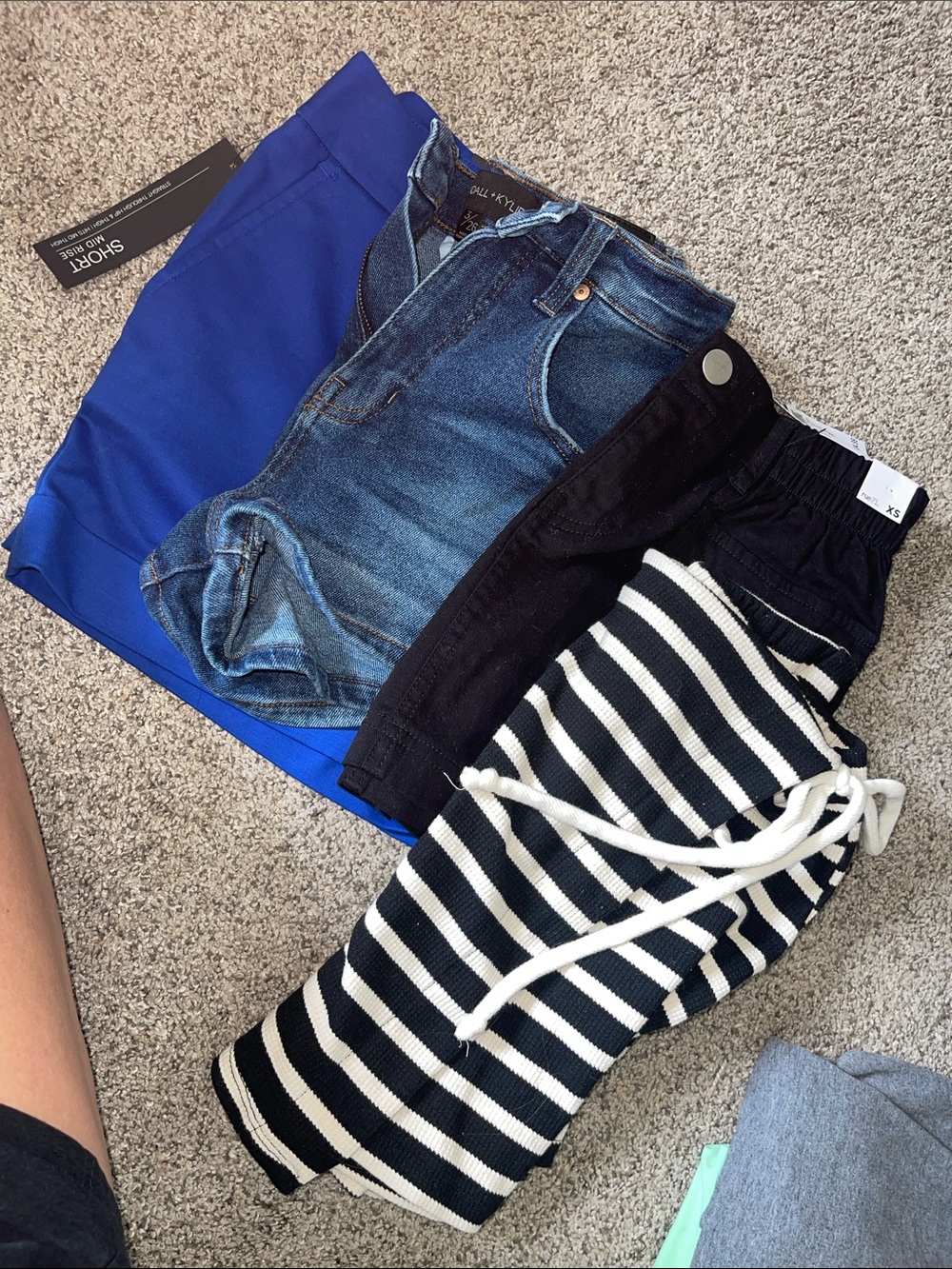 Women’s black and White Striped Shorts